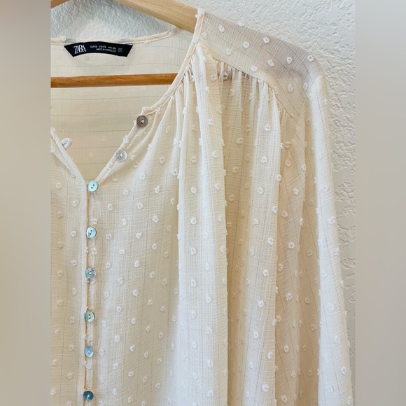 Zara Cream Long Sleeve Sheer Swiss Dot Blouson Sleeve Blouse Size Small - Picture 3 of 3